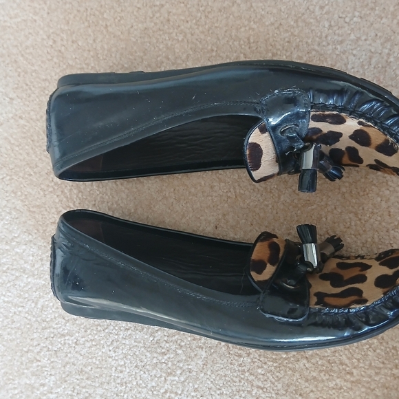 Stuart Weitzman Black Patent Leather and Leopard Calf Hair Loafers | Size 9.5M - Picture 6 of 8